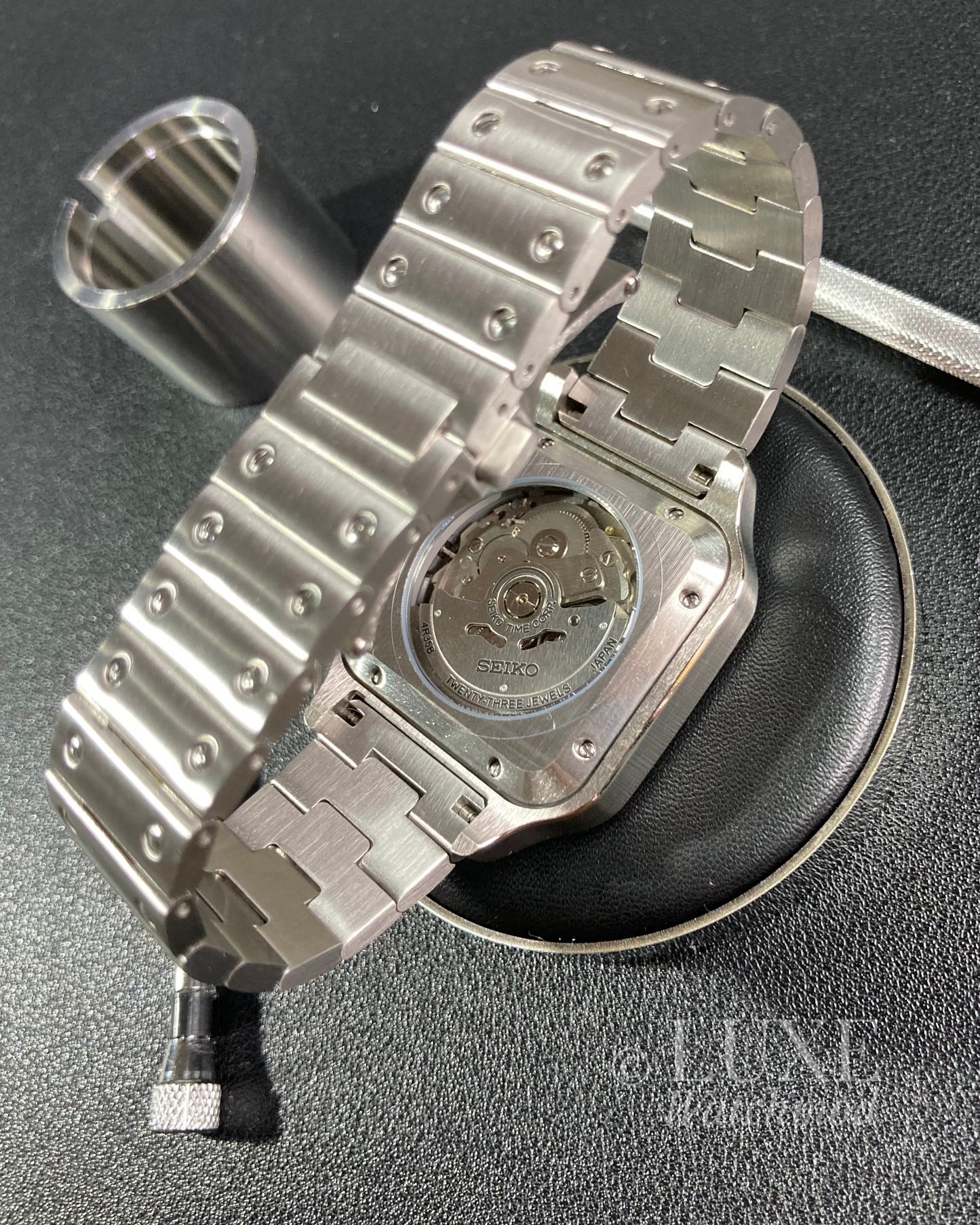 ROMAN WHITE DIAL
