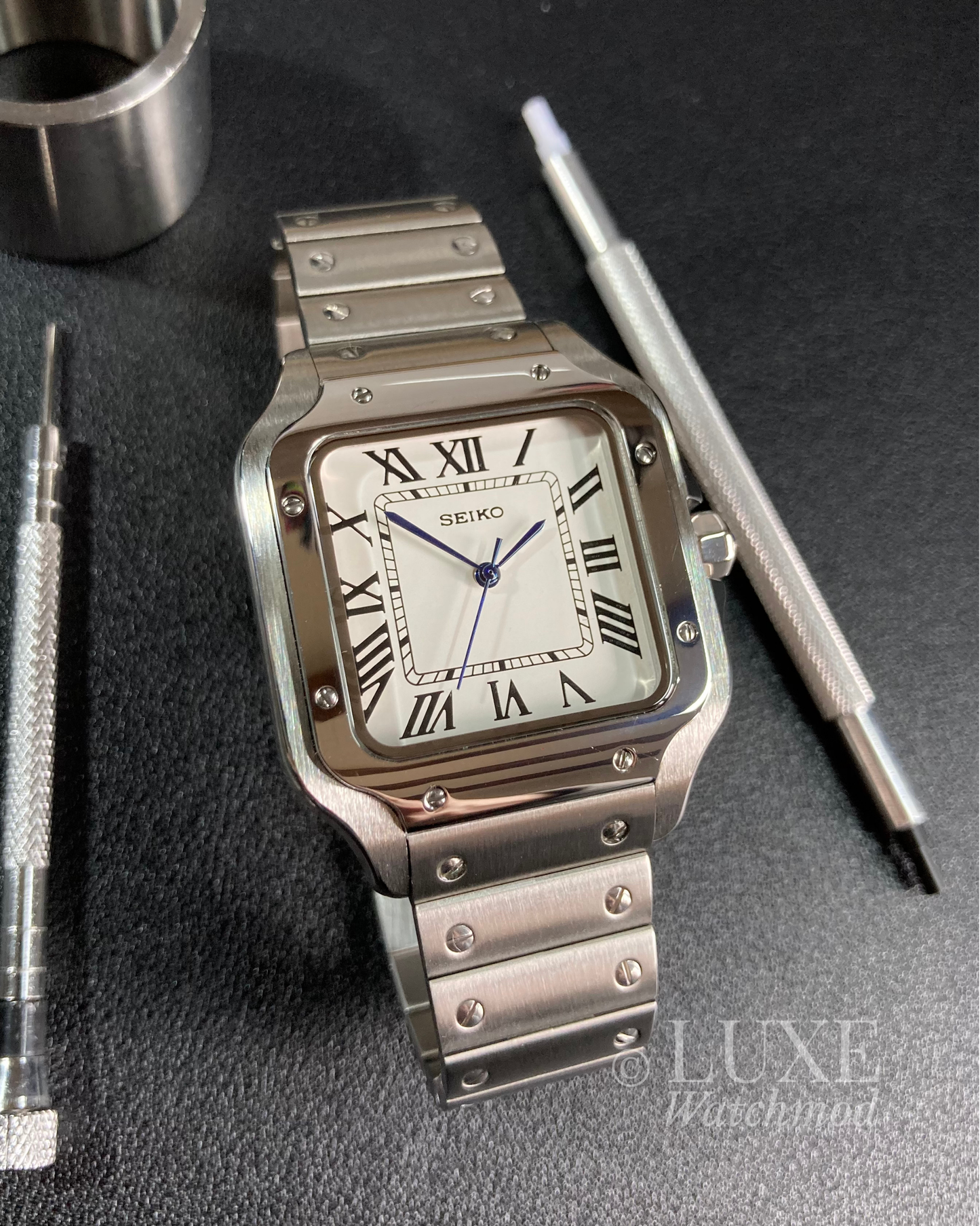 ROMAN WHITE DIAL